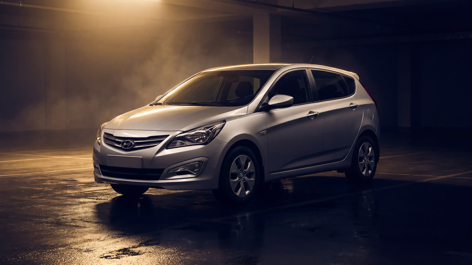 Учебный Hyundai Solaris, хэтчбек